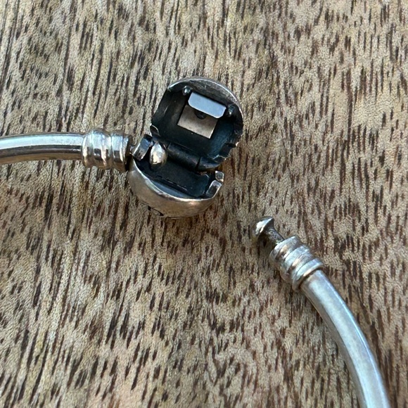 Pandora Bangle Bracelet 7 3/4 inch - Picture 3 of 3